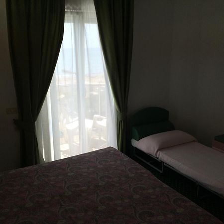 Hotel Cambridge Lido di Jesolo Værelse billede