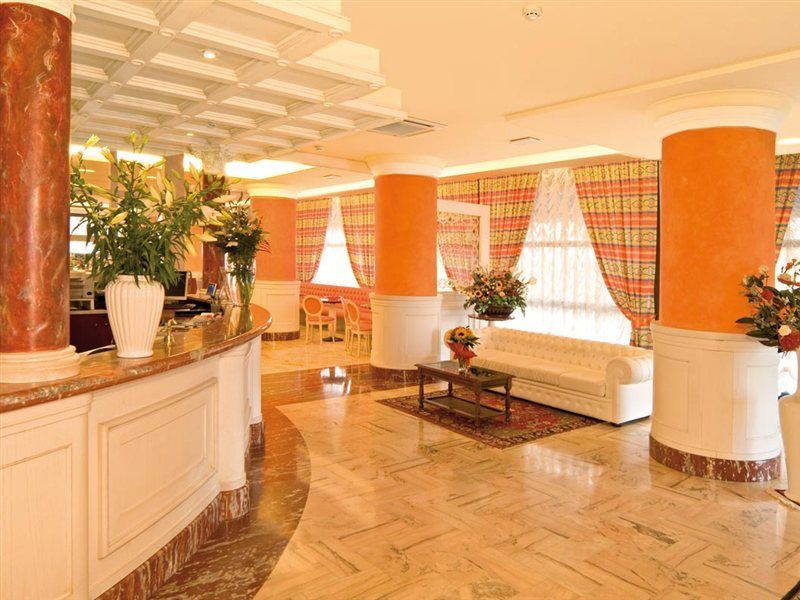 Hotel Cambridge Lido di Jesolo Eksteriør billede