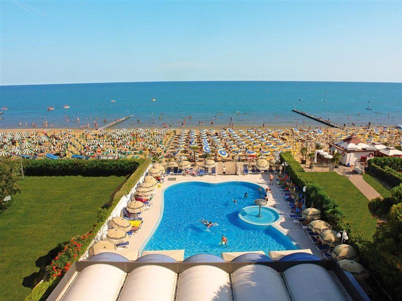 Hotel Cambridge Lido di Jesolo Eksteriør billede