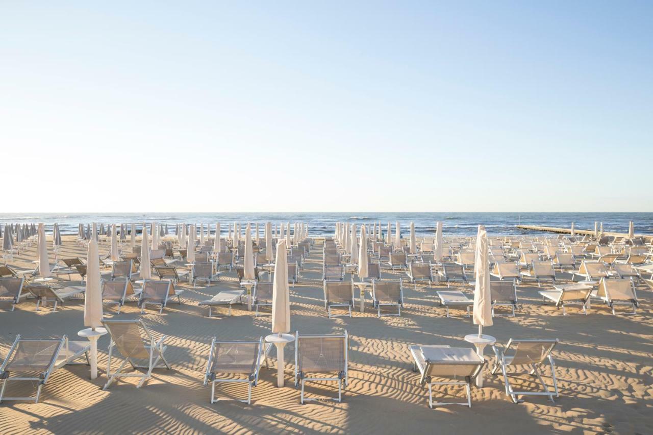 Hotel Cambridge Lido di Jesolo Eksteriør billede