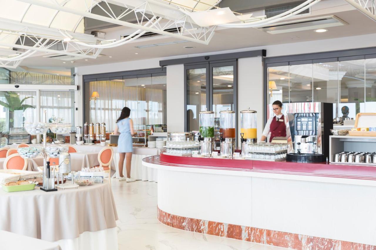 Hotel Cambridge Lido di Jesolo Eksteriør billede